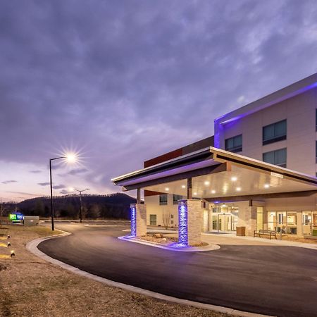 Holiday Inn Express & Suites - Marion, An Ihg Hotel Exterior foto